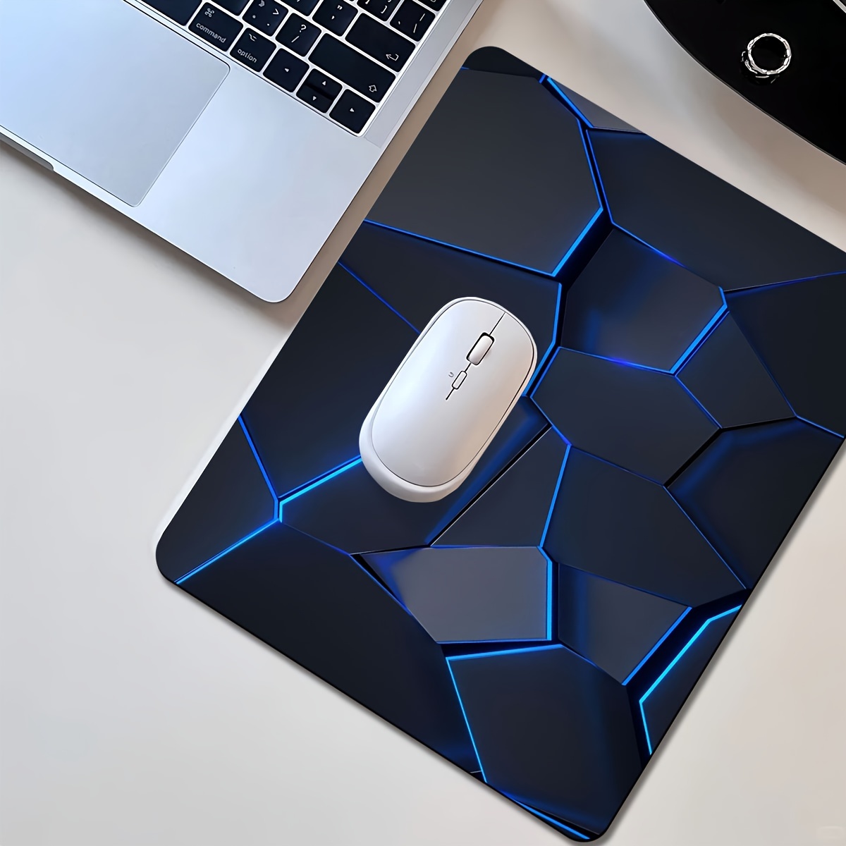 Alas Mouse RGB Geometri Garis  - Desk Setup Rgb ulasan dan harga